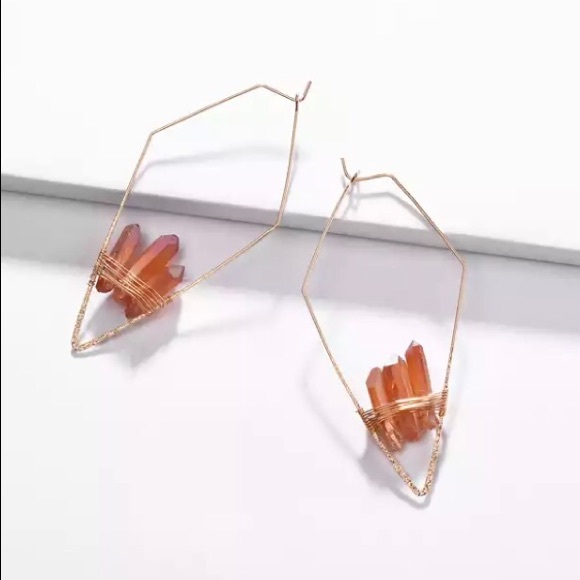 Elegant Quartz Crystal Geometric Hoop Boho Earring - Picture 12 of 16